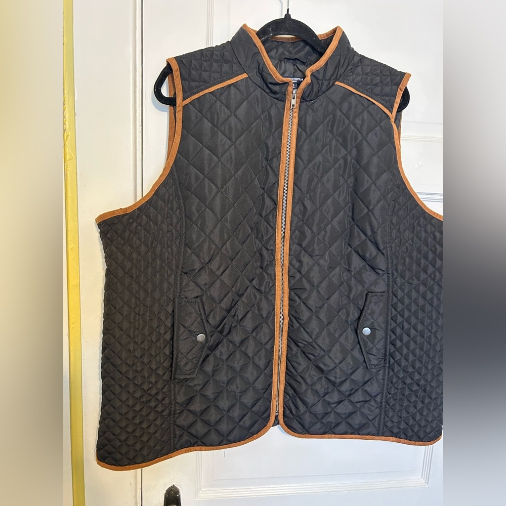 Architect Quilted Vest black with brown  Accents size 22 plus